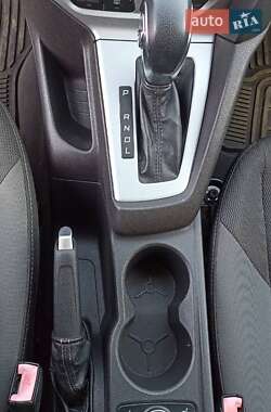 Седан Ford Focus 2011 в 