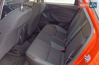 Седан Ford Focus 2011 в 
