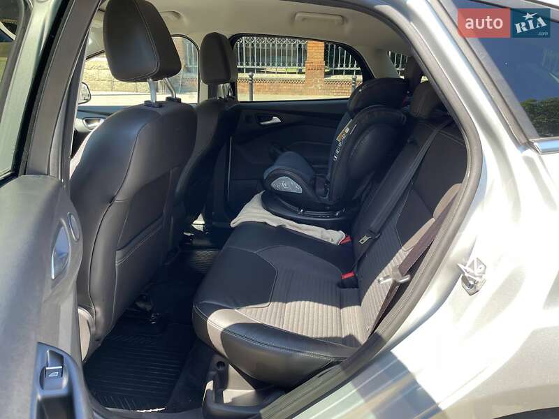 Хэтчбек Ford Focus 2018 в Черновцах