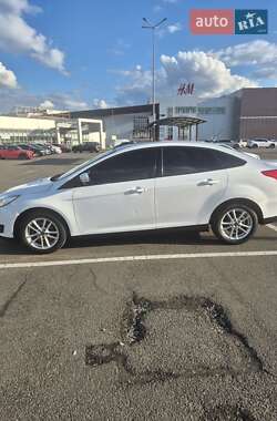 Седан Ford Focus 2015 в Києві