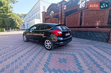 Хэтчбек Ford Focus 2014 в 