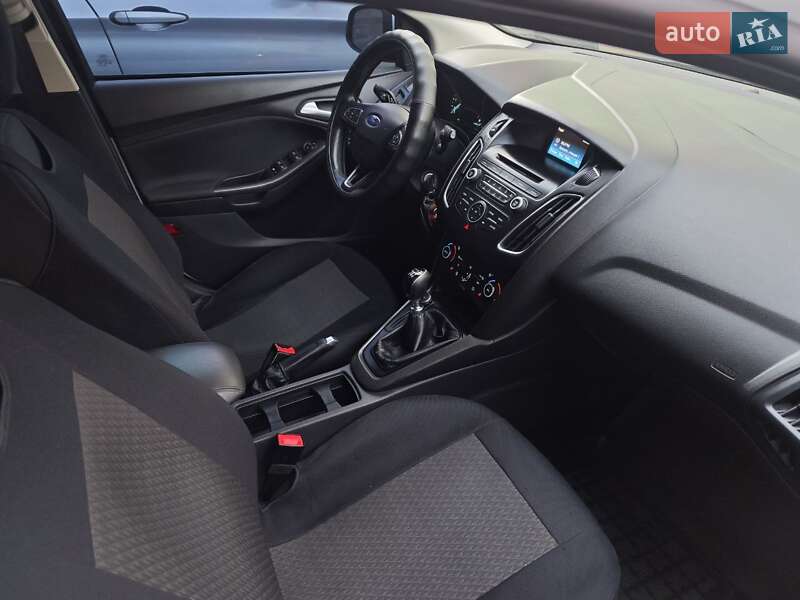 Хэтчбек Ford Focus 2017 в Киеве
