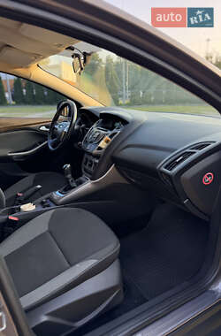 Седан Ford Focus 2013 в 