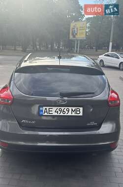 Хэтчбек Ford Focus 2016 в 