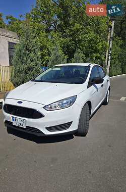 Седан Ford Focus 2015 в 