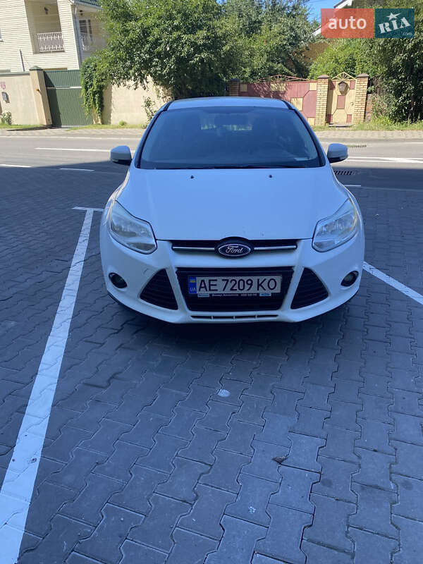 Хэтчбек Ford Focus 2012 в Киеве