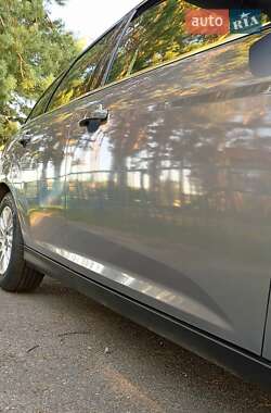 Универсал Ford Focus 2014 в 