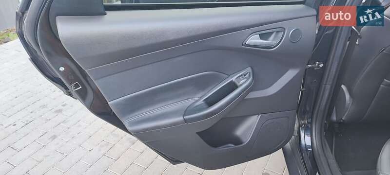 Хэтчбек Ford Focus 2013 в Каменец-Подольском