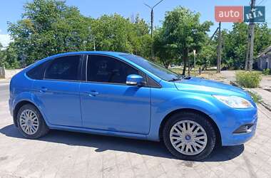 Хэтчбек Ford Focus 2010 в 
