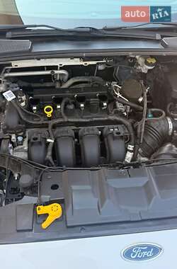 Седан Ford Focus 2016 в 