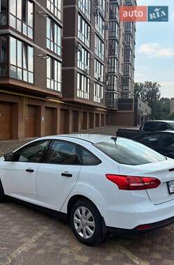 Седан Ford Focus 2016 в 