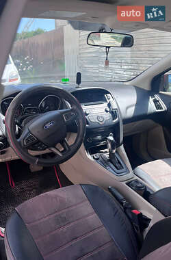 Седан Ford Focus 2014 в 