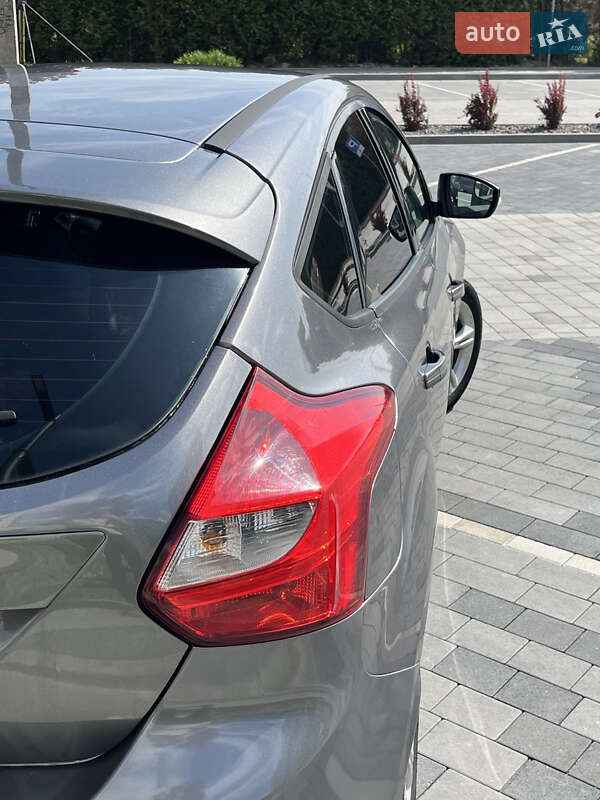 Хэтчбек Ford Focus 2013 в Городке