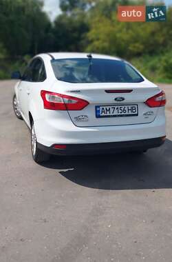 Седан Ford Focus 2012 в 