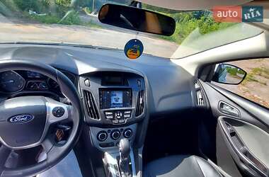Седан Ford Focus 2012 в 
