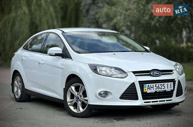 Седан Ford Focus 2013 в 
