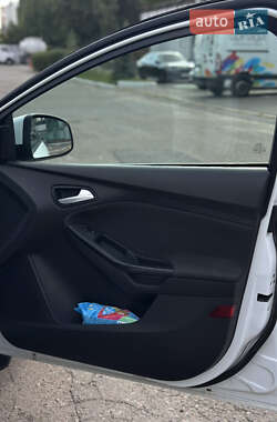Седан Ford Focus 2013 в 