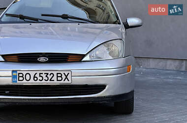 Седан Ford Focus 2002 в 