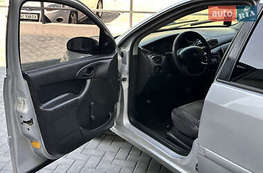 Седан Ford Focus 2002 в 