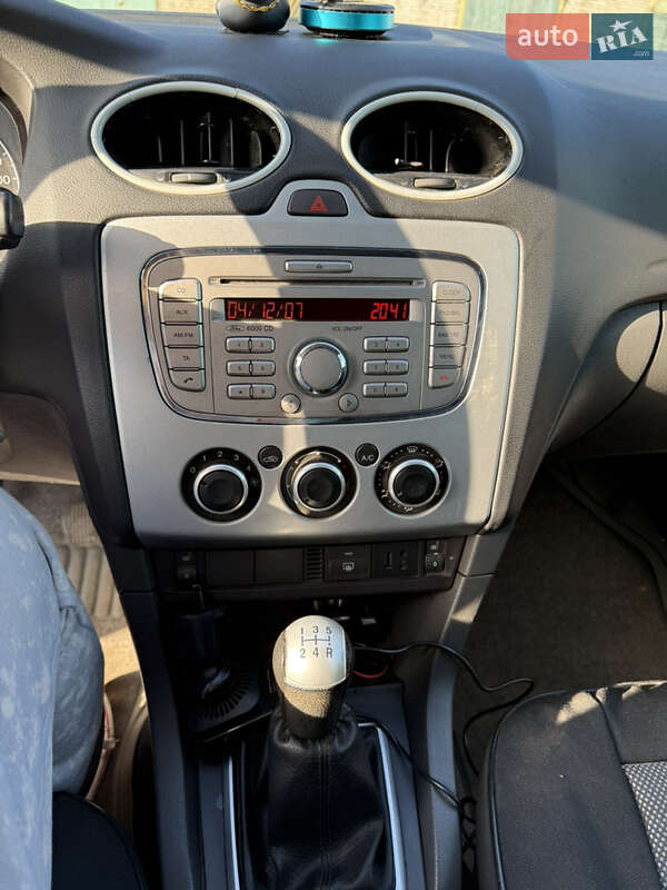 Хэтчбек Ford Focus 2009 в Киеве фото 10 Хэтчбек Ford Focus 2009 в Киеве