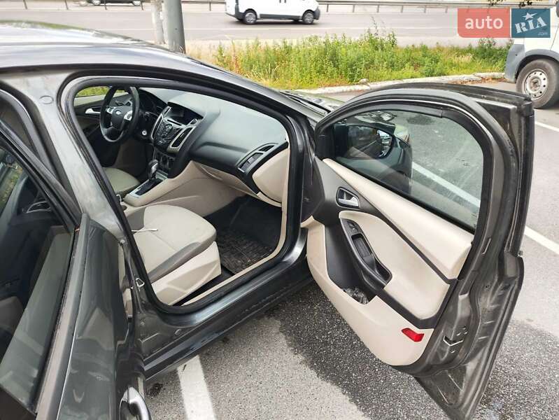 Хэтчбек Ford Focus 2012 в Киеве