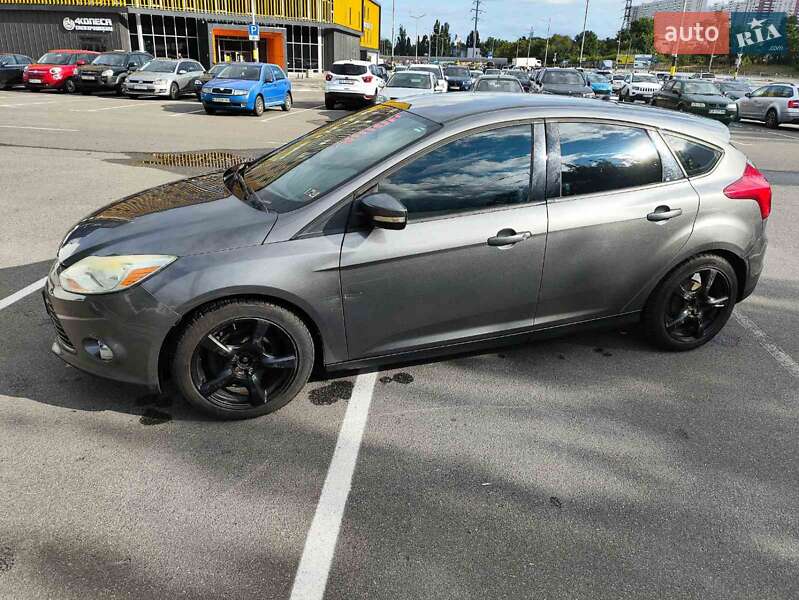 Хэтчбек Ford Focus 2012 в Киеве