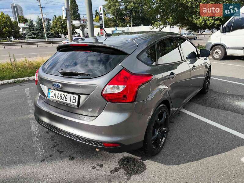 Хэтчбек Ford Focus 2012 в Киеве