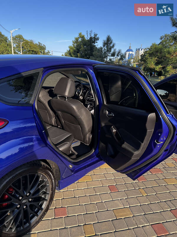Хэтчбек Ford Focus 2014 в Измаиле