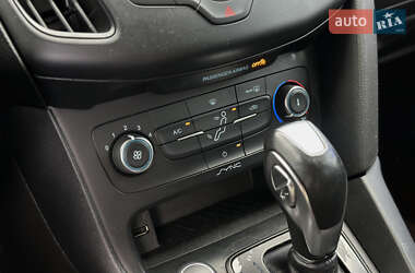 Хэтчбек Ford Focus 2016 в 