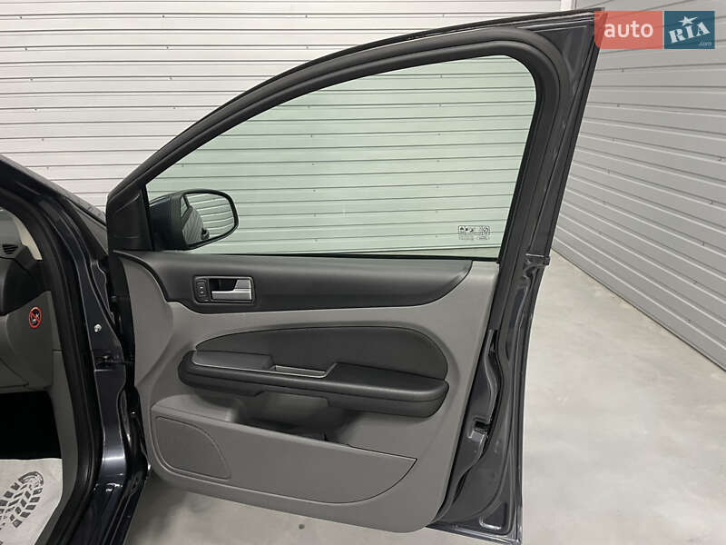 Универсал Ford Focus 2010 в Стрые