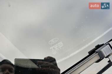 Хэтчбек Ford Focus 2005 в 