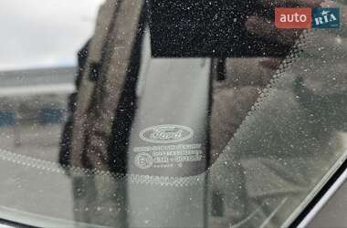Хэтчбек Ford Focus 2005 в 