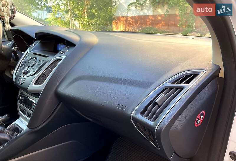 Хэтчбек Ford Focus 2012 в Кременчуге