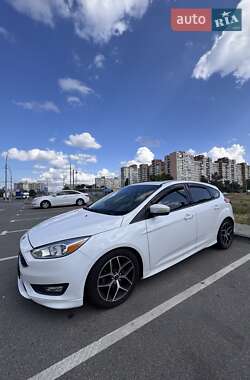 Хэтчбек Ford Focus 2015 в Киеве