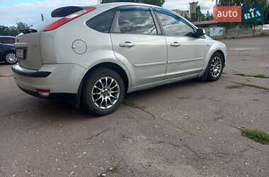 Хэтчбек Ford Focus 2007 в 