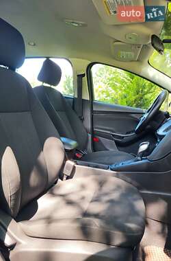 Седан Ford Focus 2015 в 