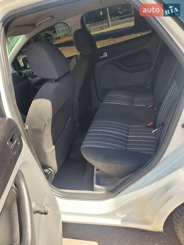 Хэтчбек Ford Focus 2008 в Черкассах