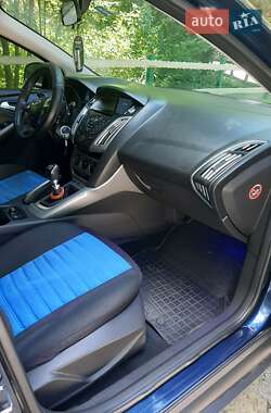 Универсал Ford Focus 2011 в 