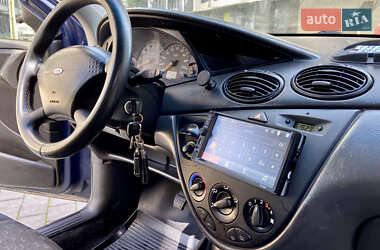 Универсал Ford Focus 2001 в 