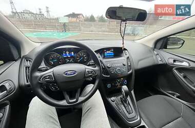 Хэтчбек Ford Focus 2017 в 