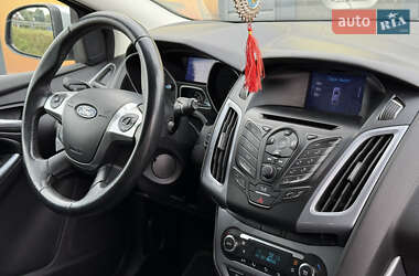 Универсал Ford Focus 2012 в 