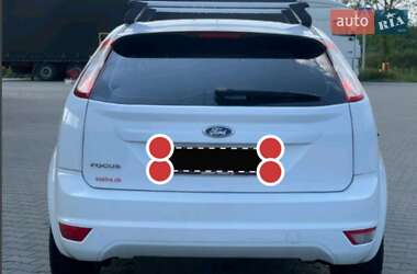 Хэтчбек Ford Focus 2009 в 