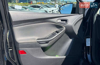 Седан Ford Focus 2013 в 