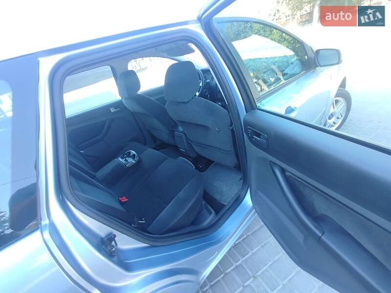 Универсал Ford Focus 2004 в Первомайске