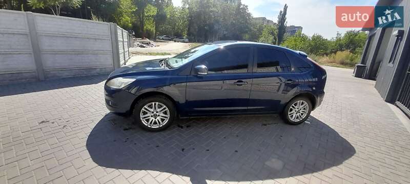 Хэтчбек Ford Focus 2008 в Кривом Роге