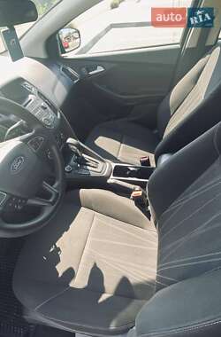 Седан Ford Focus 2017 в 