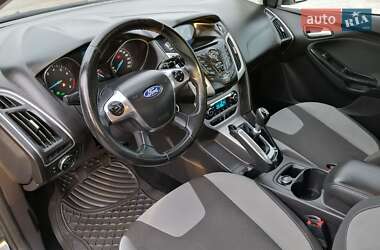Хэтчбек Ford Focus 2013 в 