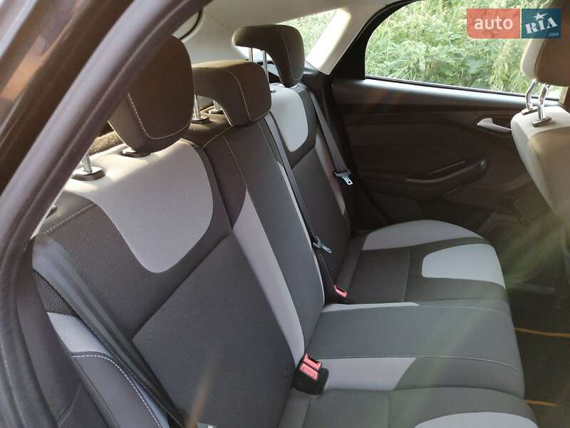 Хэтчбек Ford Focus 2013 в Здолбунове