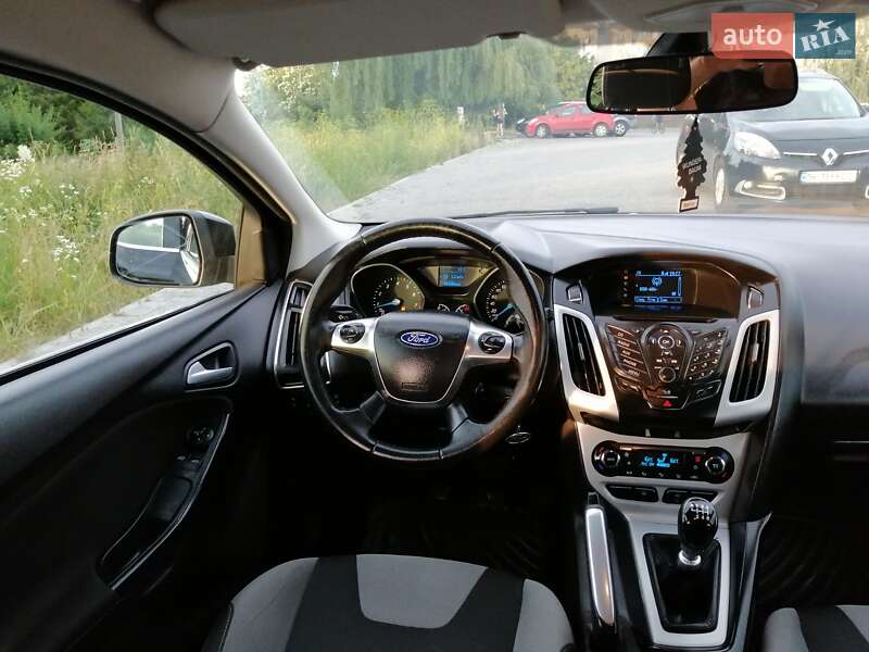 Хэтчбек Ford Focus 2013 в Здолбунове
