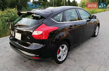 Хэтчбек Ford Focus 2013 в 